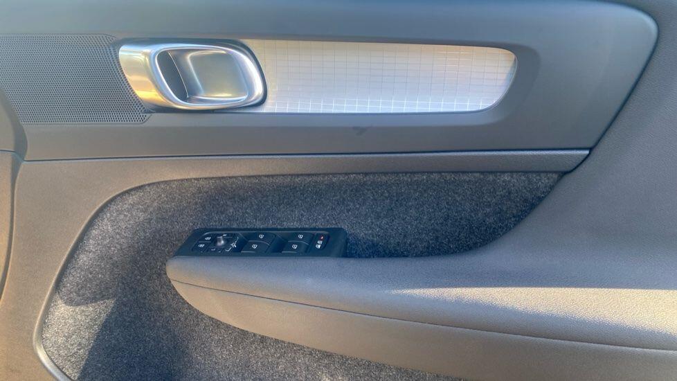 Used Volvo XC40 2022 for sale - 77101662: Photo 23