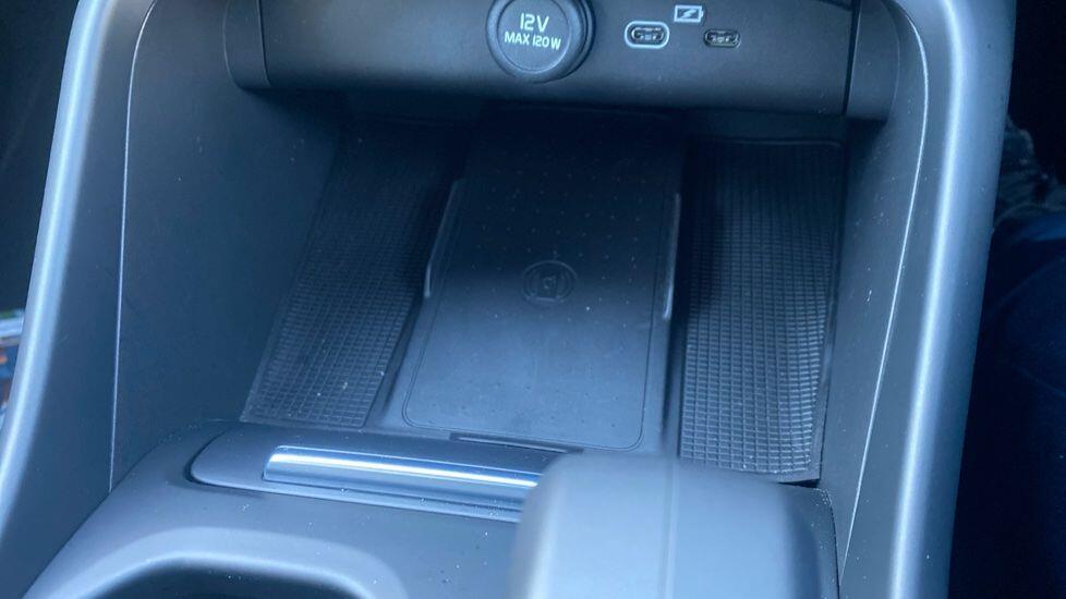 Used Volvo XC40 2022 for sale - 77101662: Photo 49