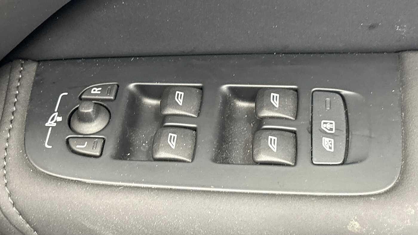 Used Volvo XC60 2025 for sale - 77331295: Photo 25