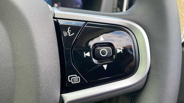 Used Volvo XC60 2025 for sale - 76188514: Photo 25