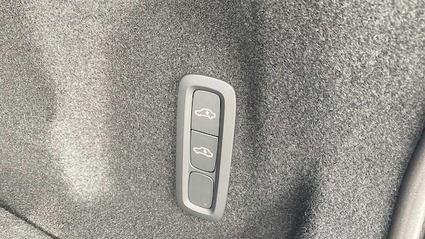 Used Volvo XC60 2025 for sale - 76188514: Photo 35