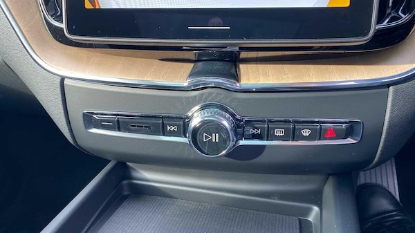 Used Volvo XC60 2025 for sale - 76188514: Photo 39