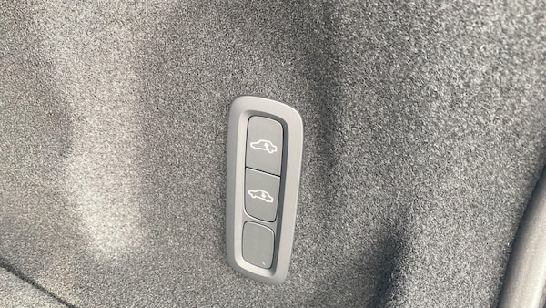 Used Volvo XC60 2025 for sale - 76188514: Photo 73