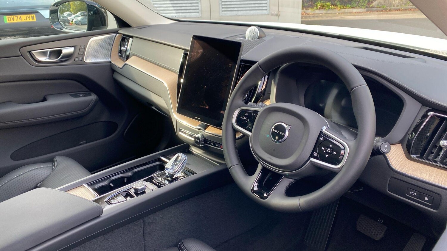 Used Volvo XC60 2025 for sale - 76188514: Photo 92