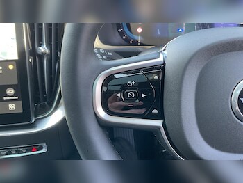 Used Volvo XC90 2025 for sale - 76440385: Photo