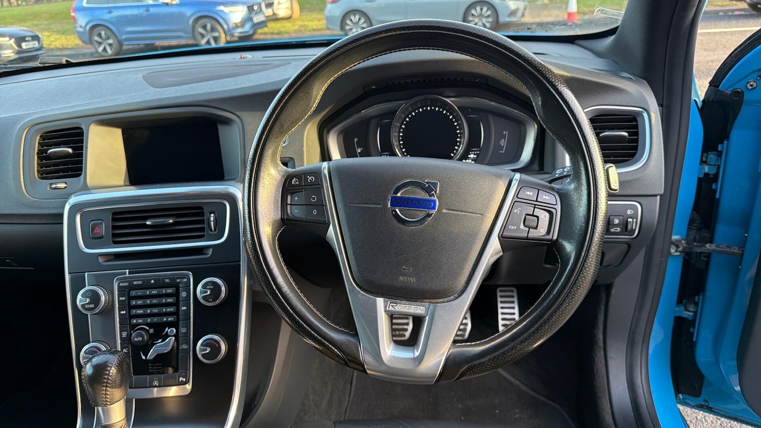 Used Volvo V60 for sale - 76994336: Photo 10