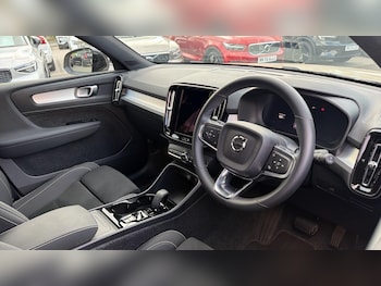 Used Volvo XC40 2026 for sale - 79349192: Photo