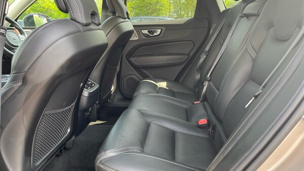 Used Volvo XC60 2024 for sale - 76189685: Photo 11