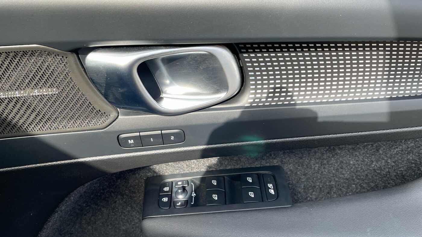 Used Volvo XC40 2024 for sale - 77387386: Photo 17