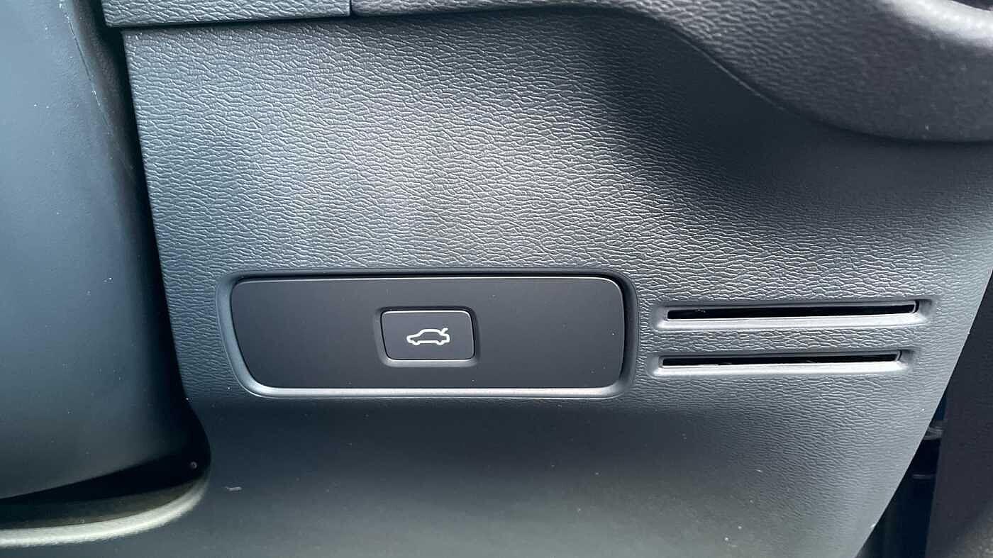 Used Volvo XC40 2024 for sale - 77387386: Photo 68