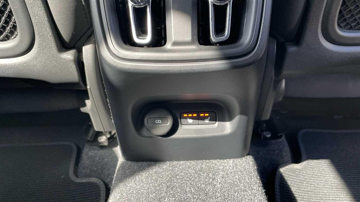 Used Volvo XC40 2024 for sale - 77387386: Photo 74