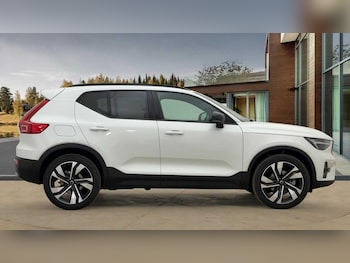 Used Volvo XC40 2025 for sale - 76398104: Photo