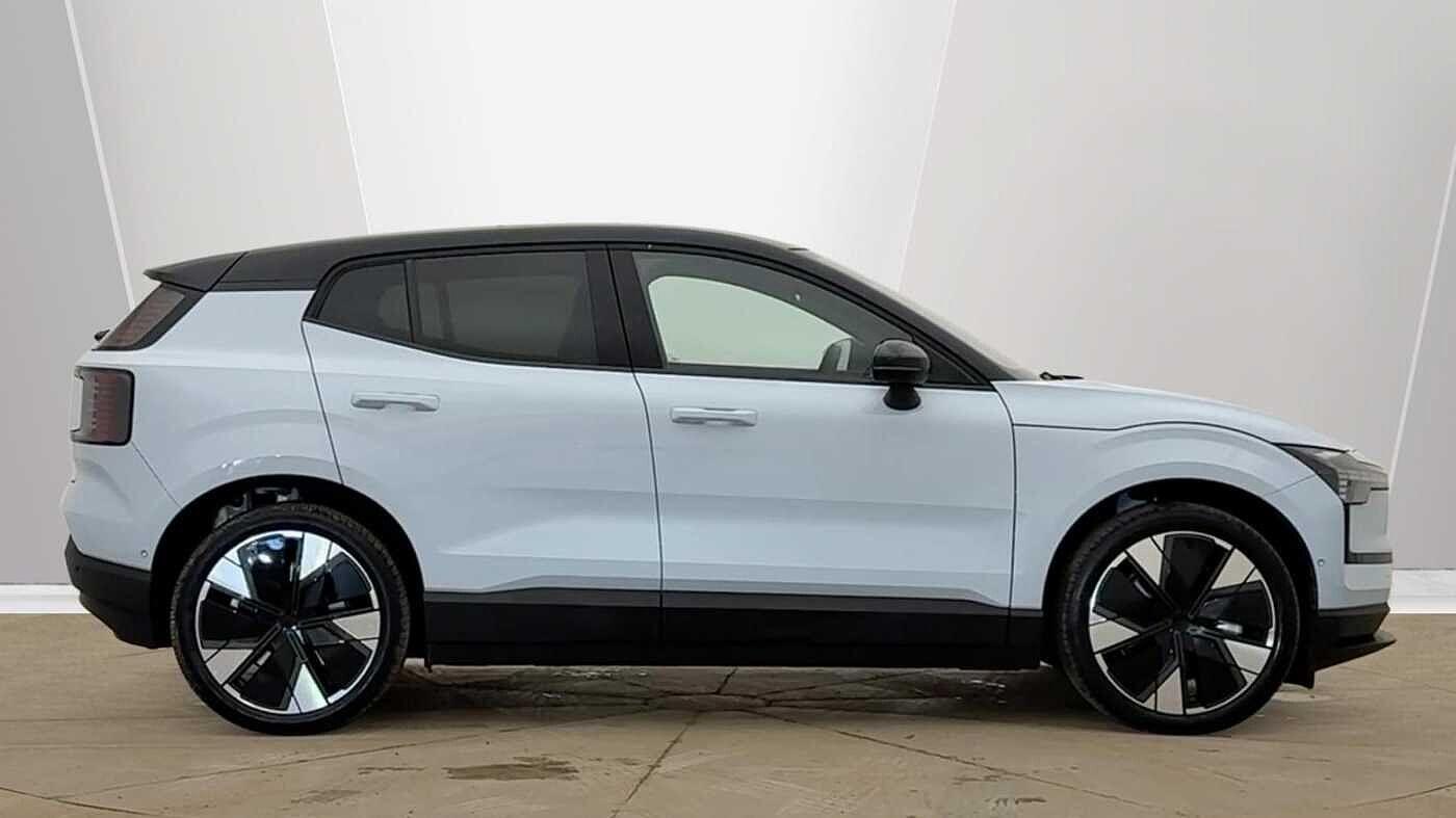 Used Volvo EX30 2025 for sale - 78127551: Photo 2