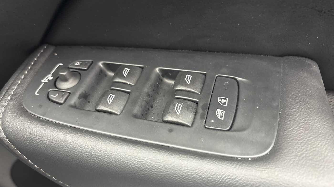 Used Volvo XC60 2025 for sale - 77411040: Photo 25