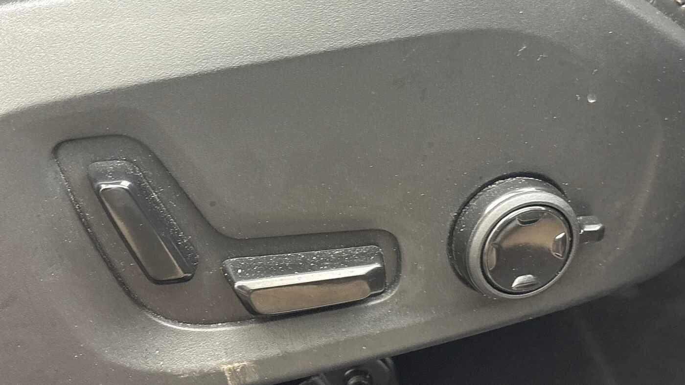 Used Volvo XC60 2025 for sale - 77411040: Photo 28