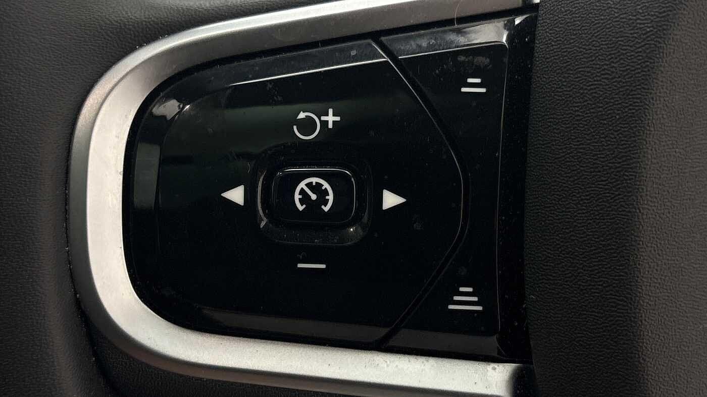 Used Volvo XC60 2025 for sale - 77411040: Photo 31