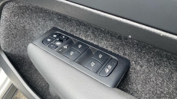 Used Volvo XC40 2024 for sale - 76294529: Photo 24