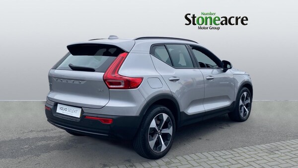 Used Volvo XC40 2024 for sale - 76294529: Photo 2