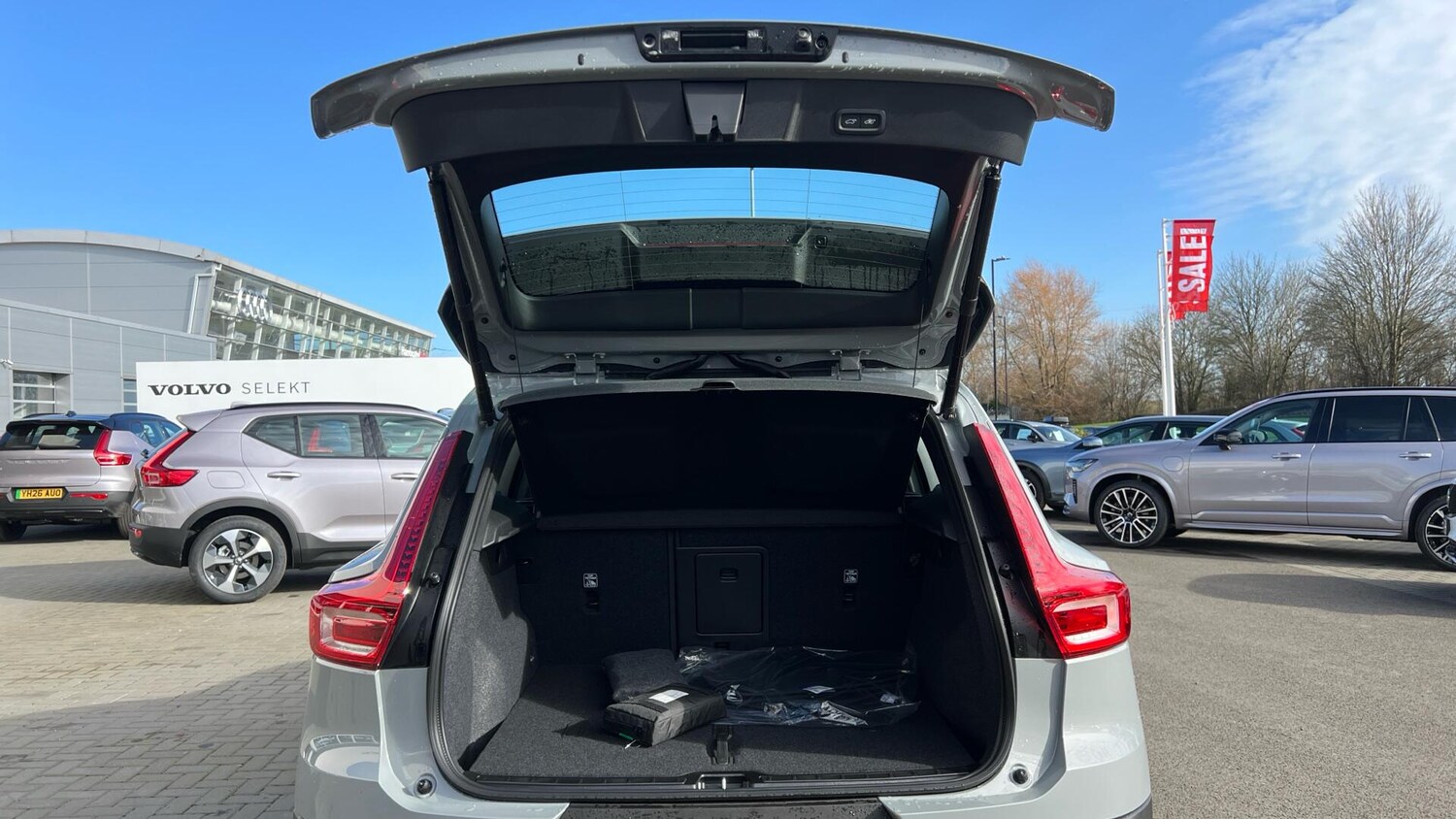 Used Volvo XC40 for sale - 77753438: Photo 13