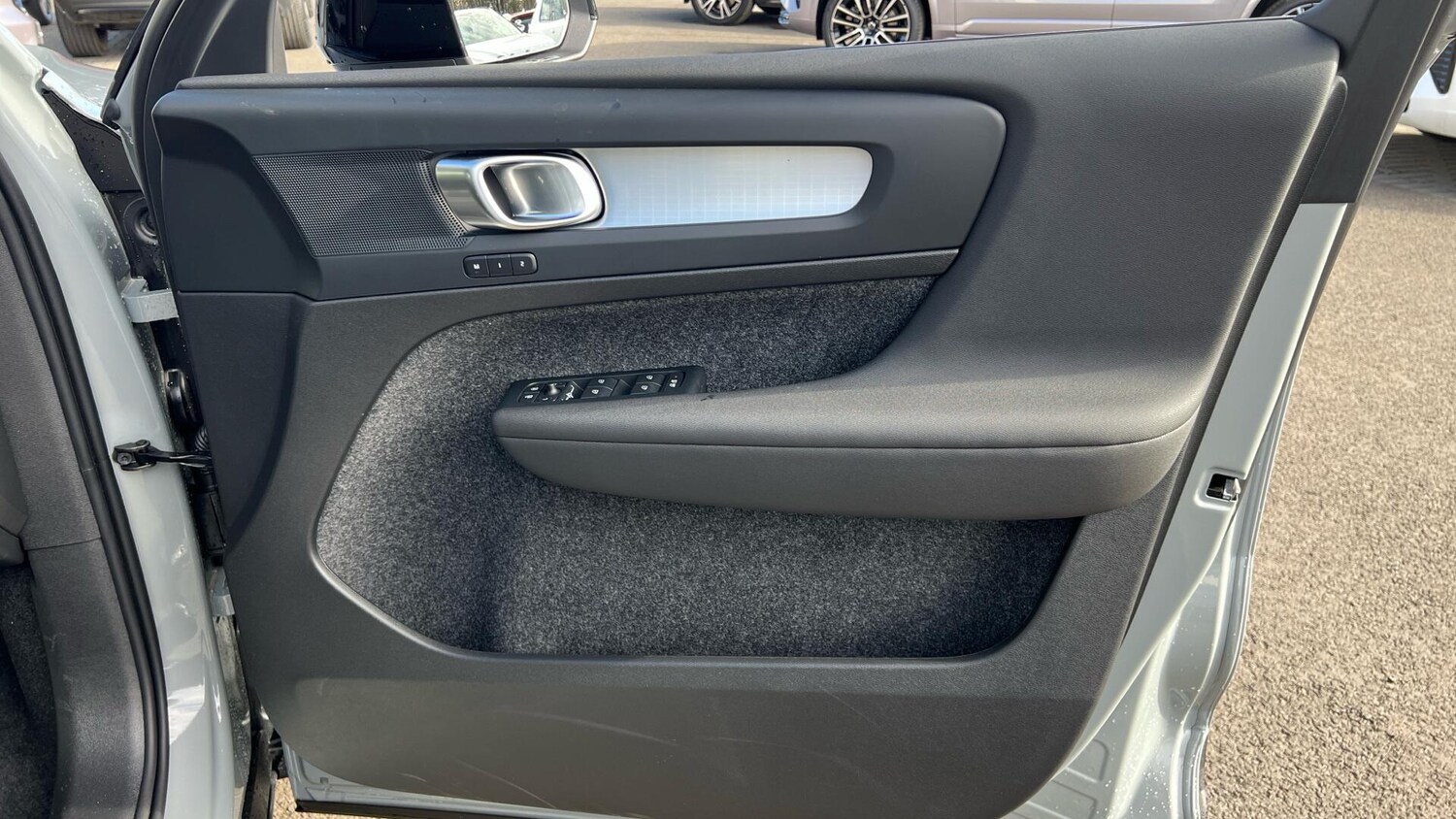 Used Volvo XC40 for sale - 77753438: Photo 27