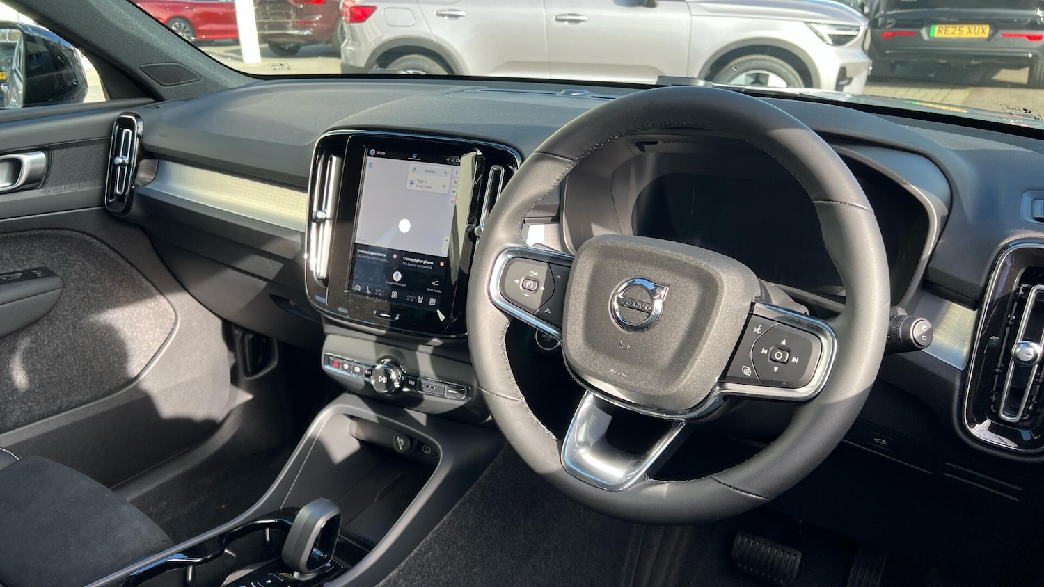 Used Volvo XC40 for sale - 77753438: Photo 4