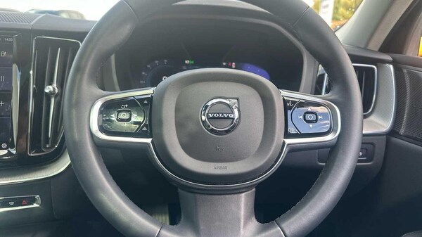Used Volvo XC60 2023 for sale - 76189809: Photo 13