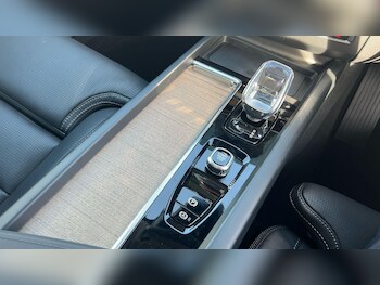 Used Volvo XC60 2026 for sale - 77753262: Photo