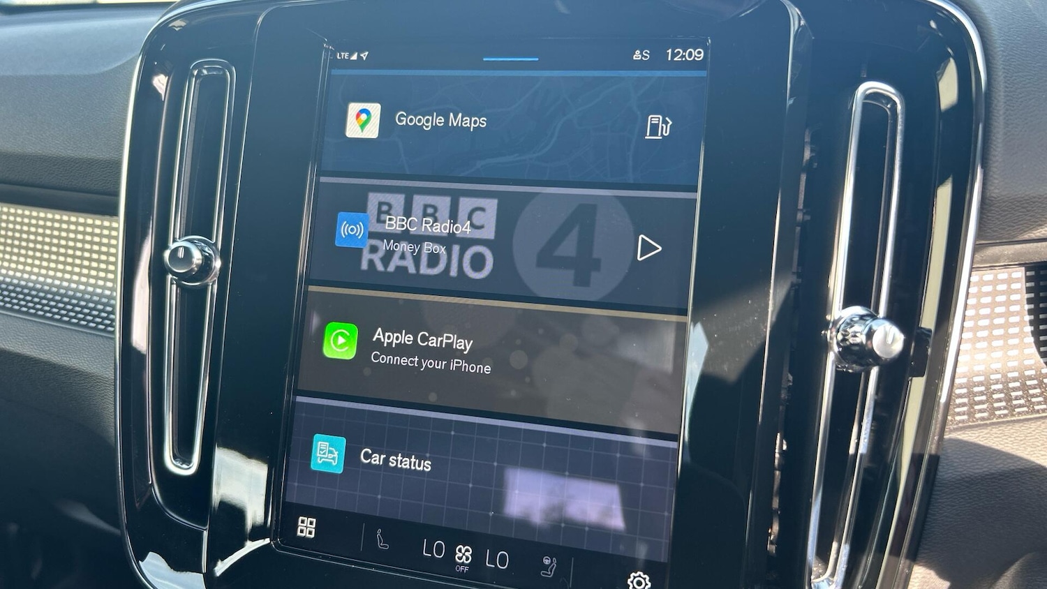 Used Volvo XC40 2025 for sale - 76976485: Photo 12