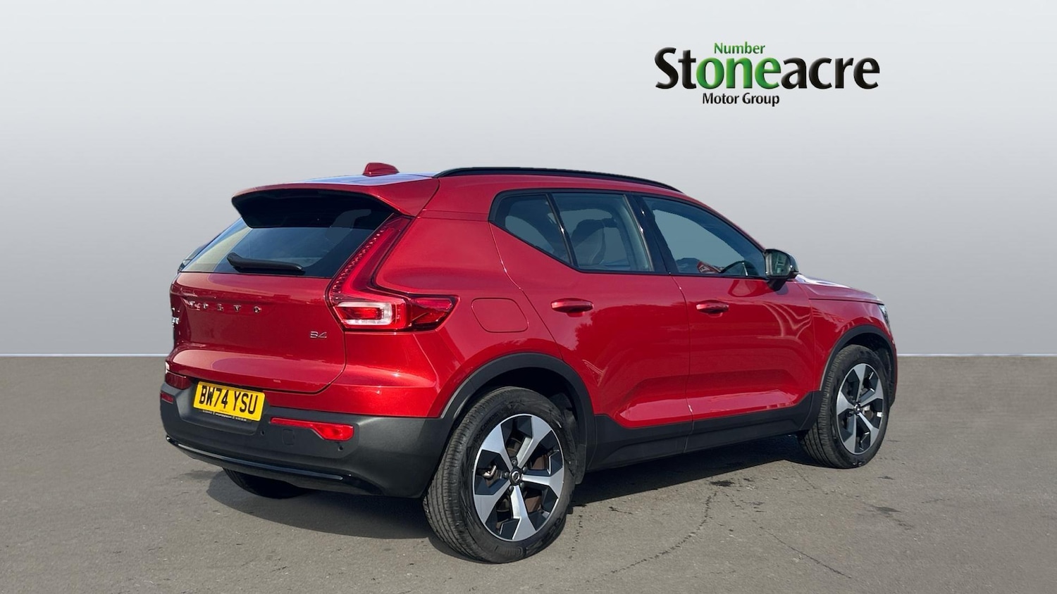 Used Volvo XC40 2025 for sale - 76976485: Photo 2