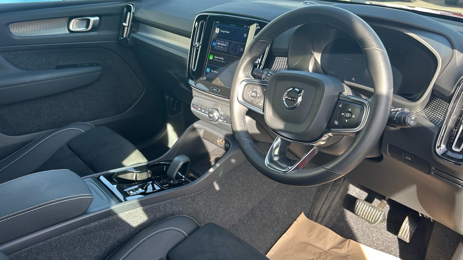 Used Volvo XC40 2025 for sale - 76976485: Photo 4