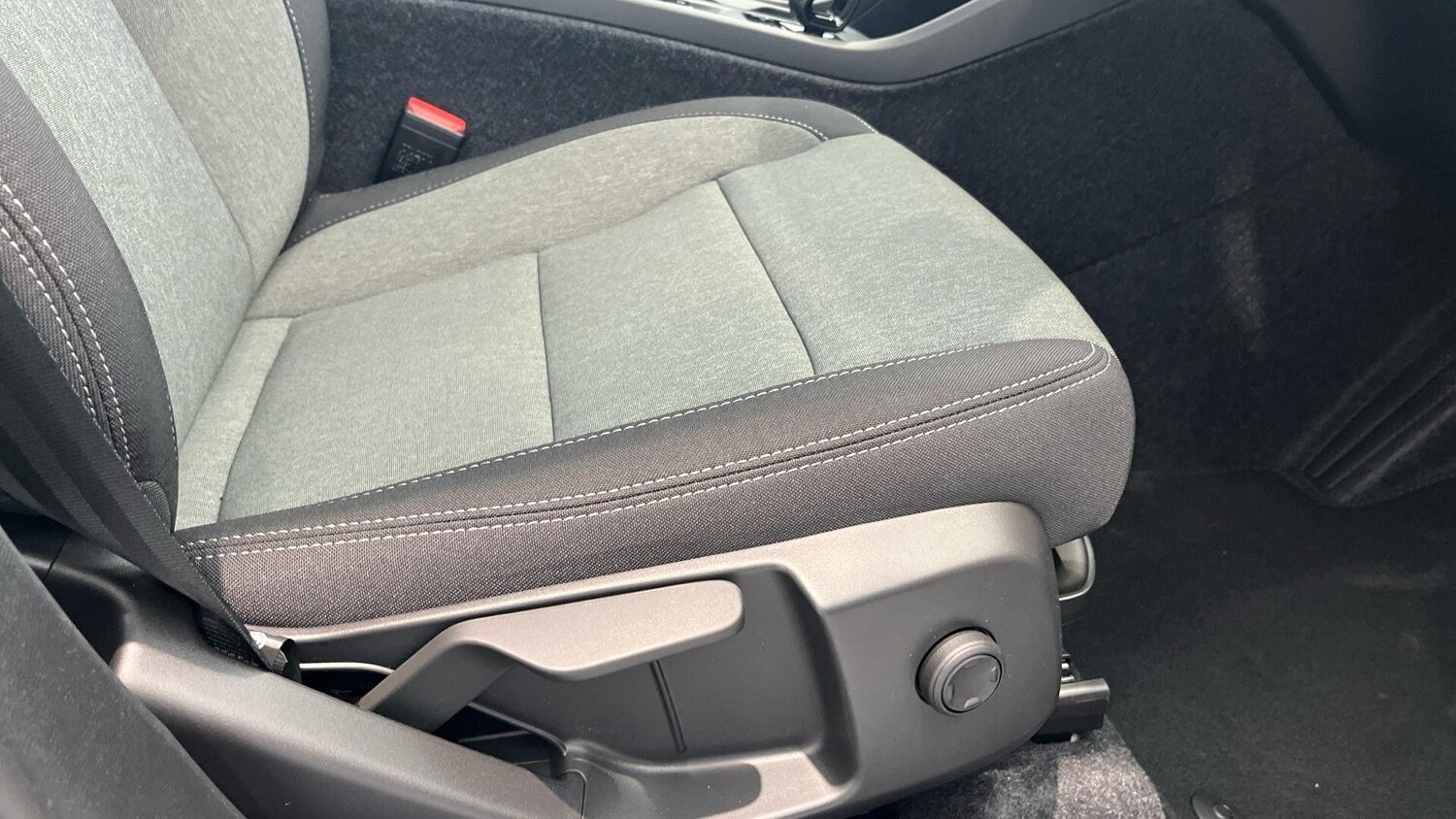 Used Volvo XC40 2025 for sale - 77768756: Photo 46