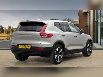 Used Volvo XC40 2025 for sale - 76314374: Photo