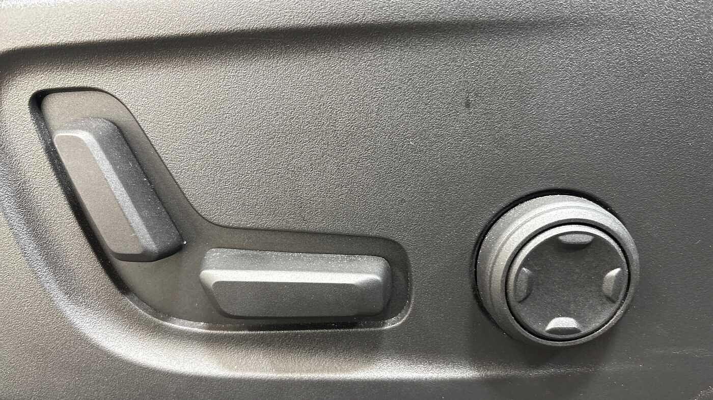 Used Volvo XC40 for sale - 77192018: Photo 28