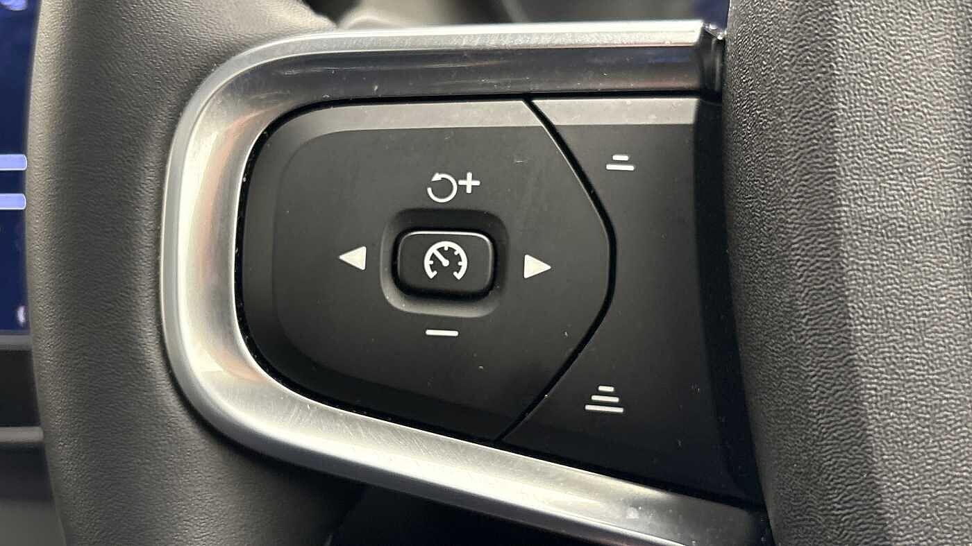 Used Volvo XC40 for sale - 77192018: Photo 31