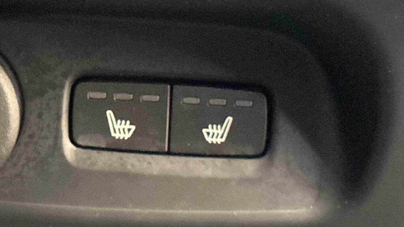 Used Volvo XC40 for sale - 77190439: Photo 17