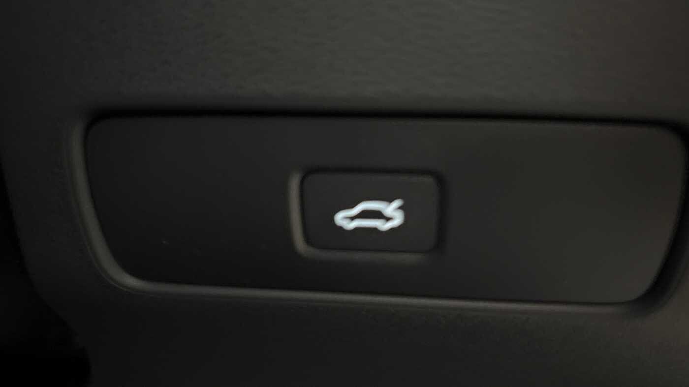 Used Volvo XC40 for sale - 77190439: Photo 30