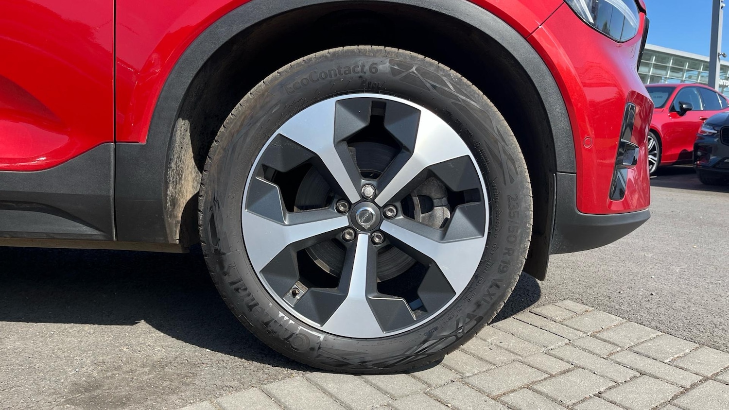 Used Volvo XC40 2024 for sale - 76865764: Photo 10