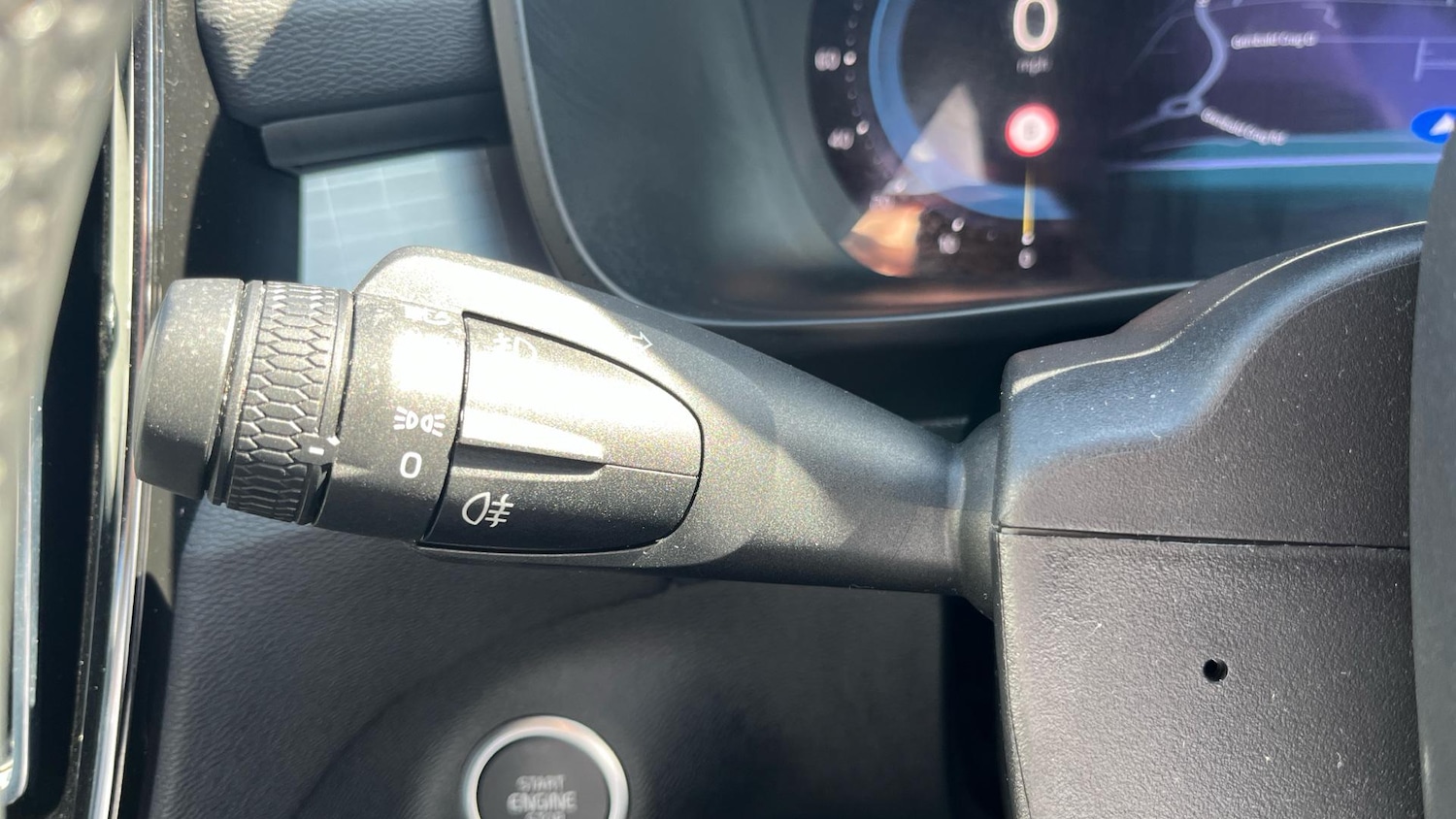 Used Volvo XC40 2024 for sale - 76865764: Photo 18