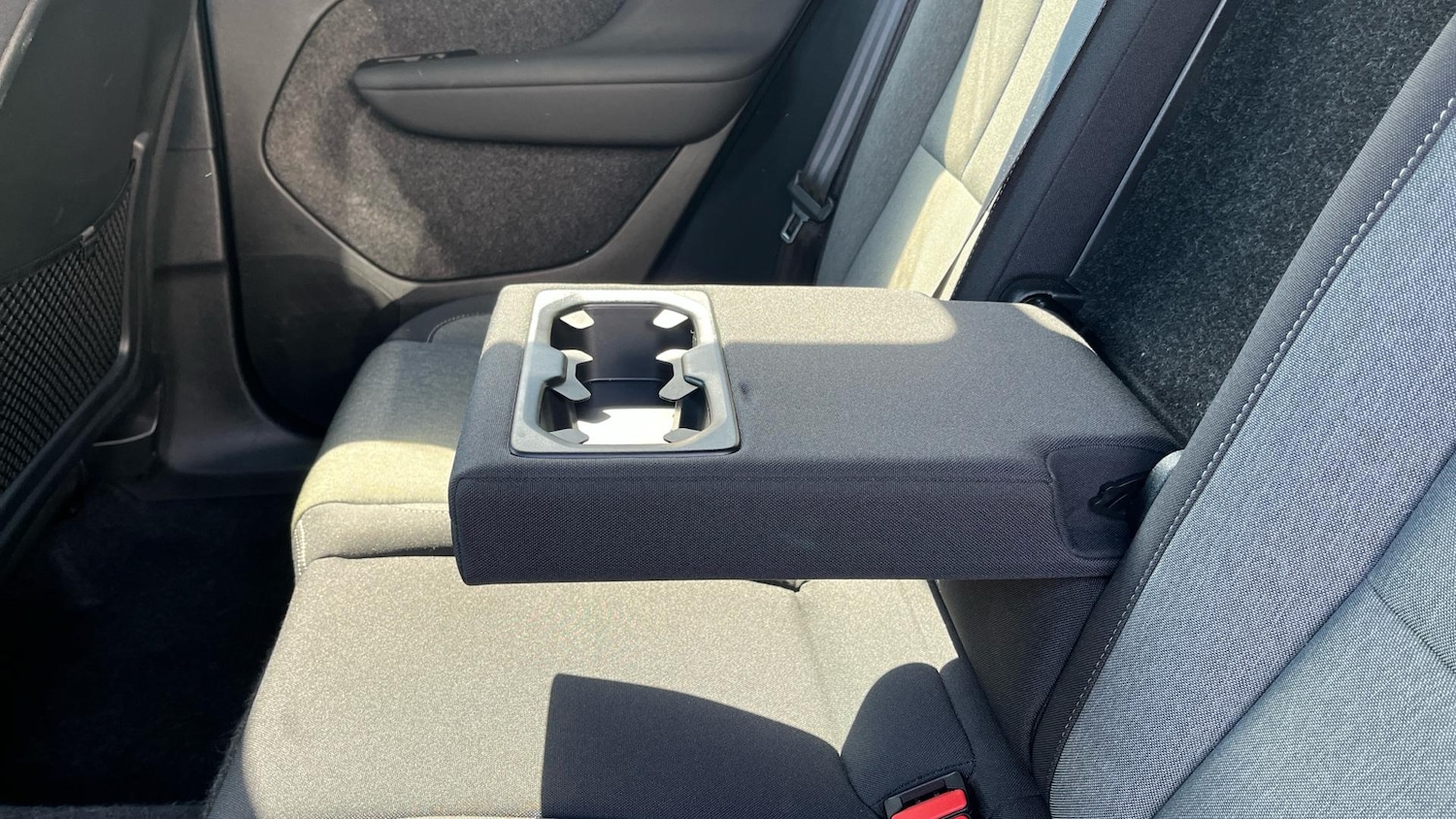 Used Volvo XC40 2024 for sale - 76865764: Photo 29