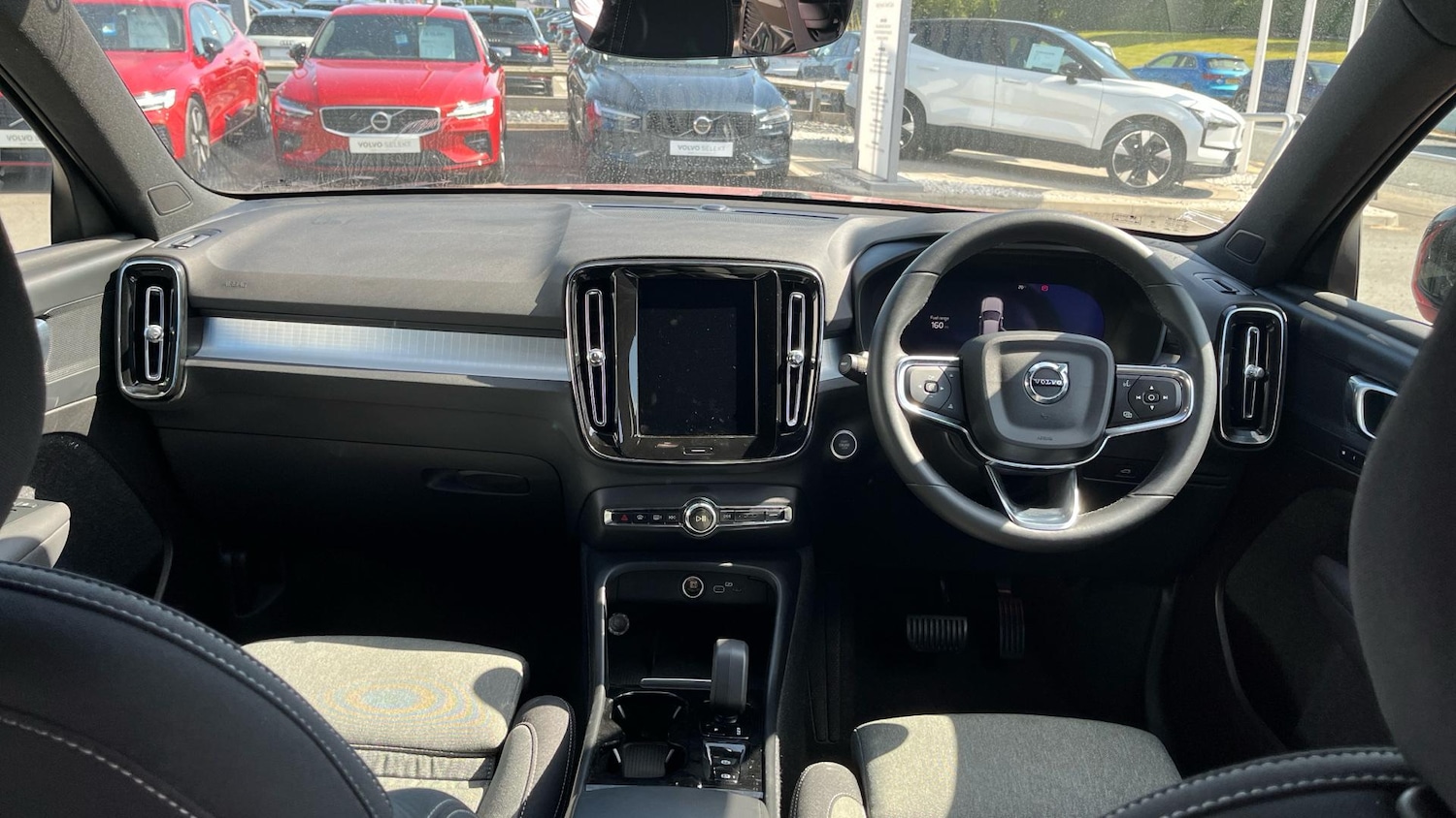 Used Volvo XC40 2024 for sale - 76865764: Photo 6