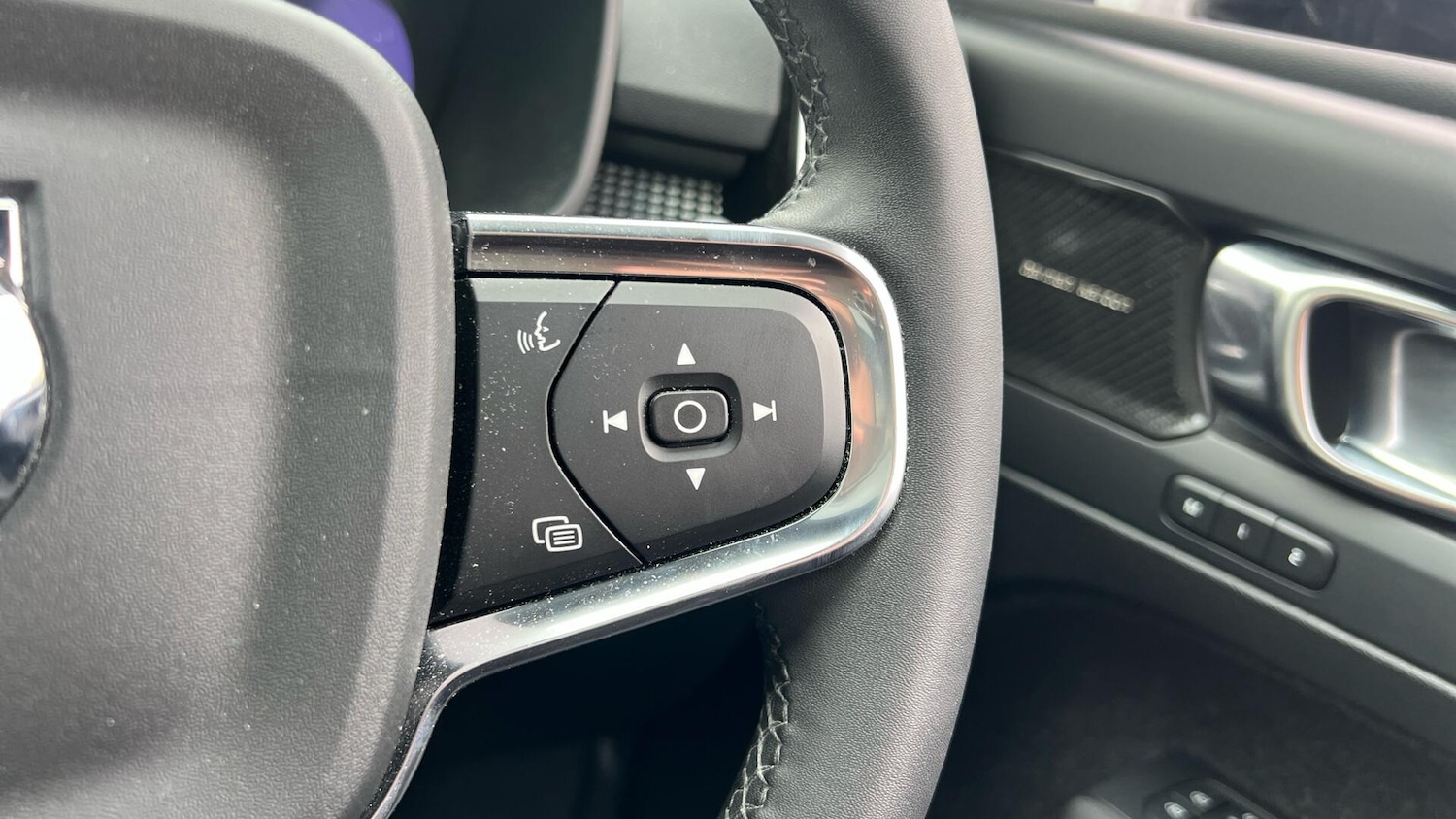 Used Volvo XC40 2024 for sale - 78171553: Photo 21