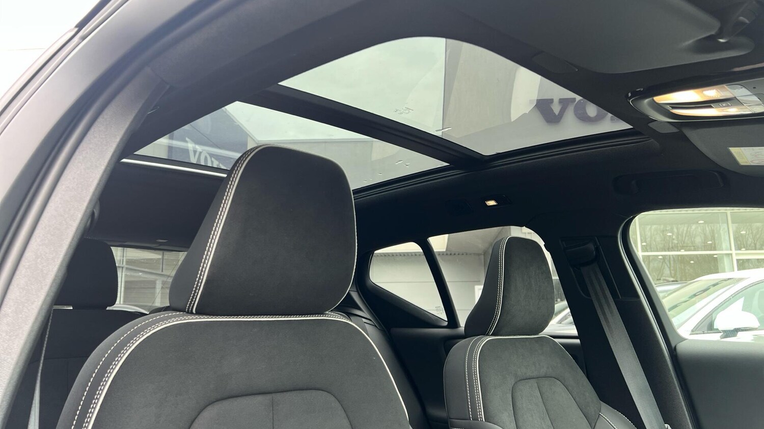 Used Volvo XC40 2024 for sale - 78171553: Photo 29