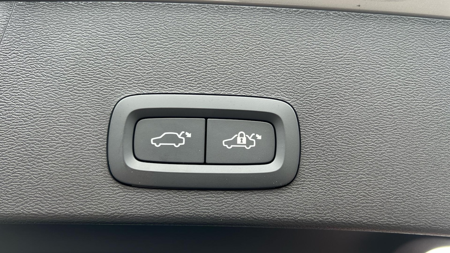 Used Volvo XC40 2024 for sale - 78171553: Photo 33