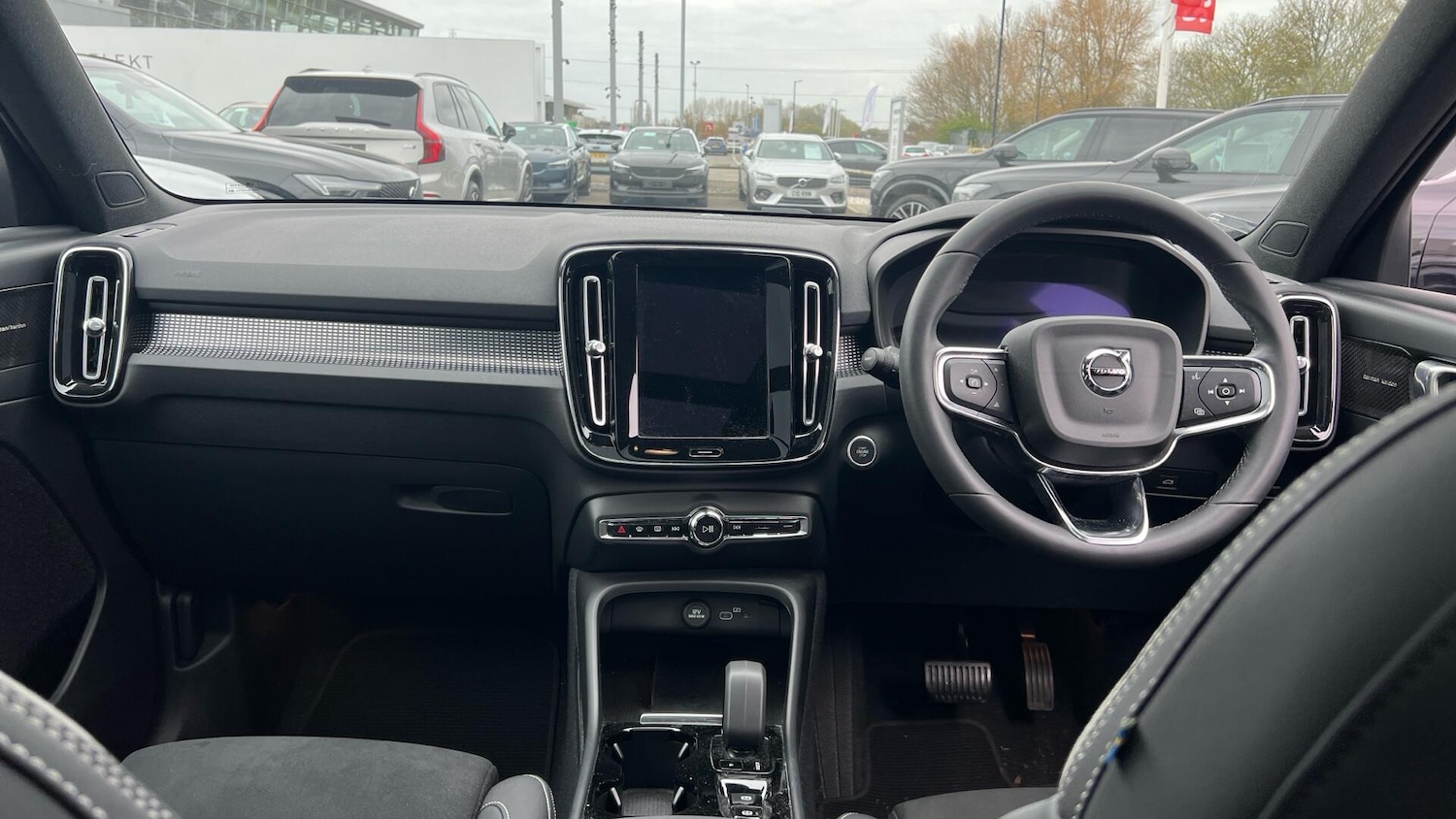 Used Volvo XC40 2024 for sale - 78171553: Photo 5