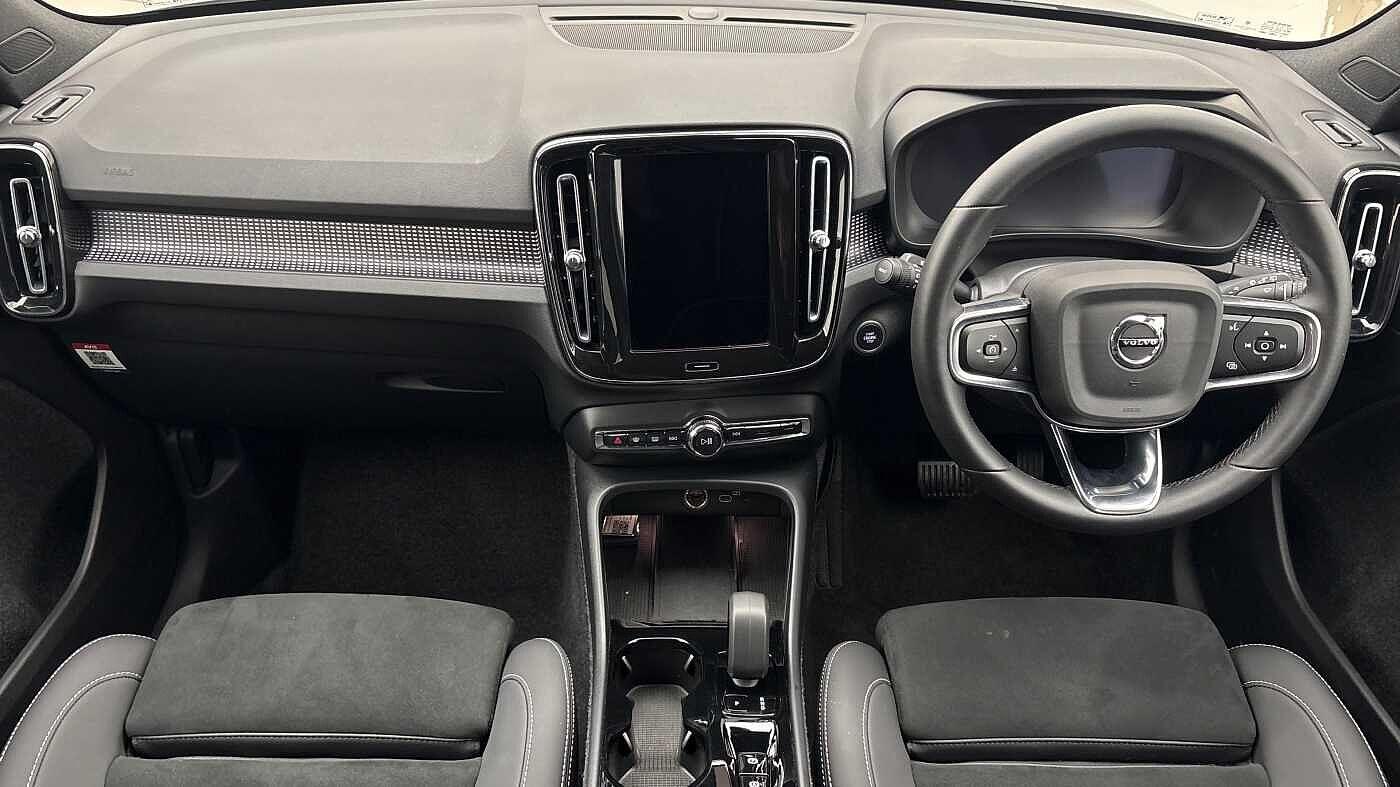 Used Volvo XC40 for sale - 78136439: Photo 10