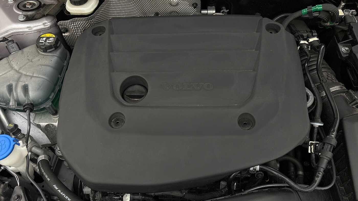 Used Volvo XC40 for sale - 78136439: Photo 15