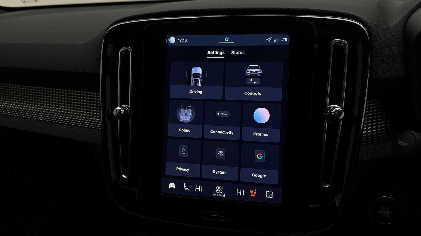 Used Volvo XC40 for sale - 78136439: Photo 34