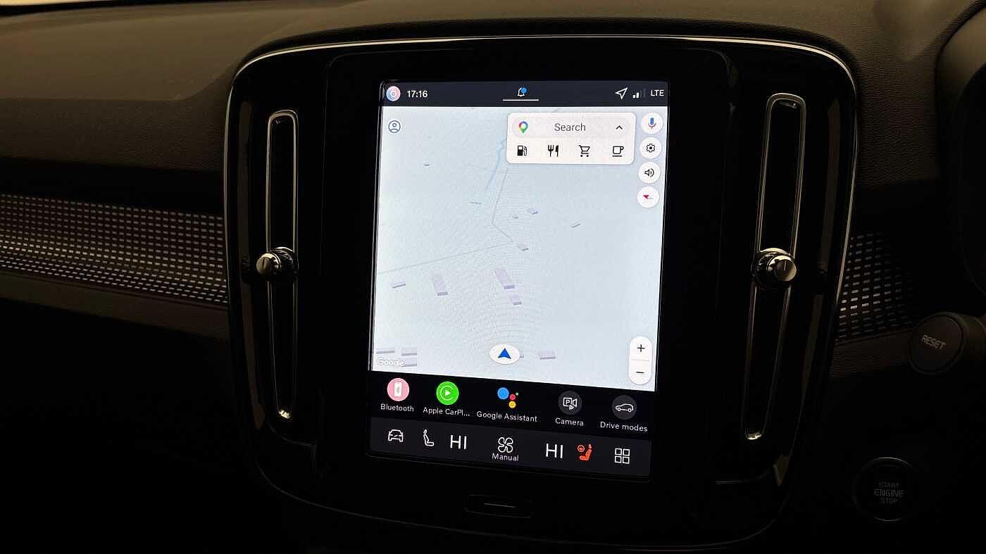 Used Volvo XC40 for sale - 78136439: Photo 35