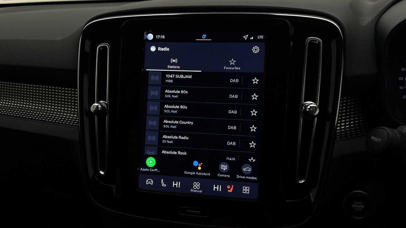 Used Volvo XC40 for sale - 78136439: Photo 36