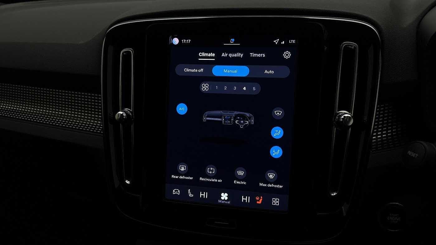 Used Volvo XC40 for sale - 78136439: Photo 38